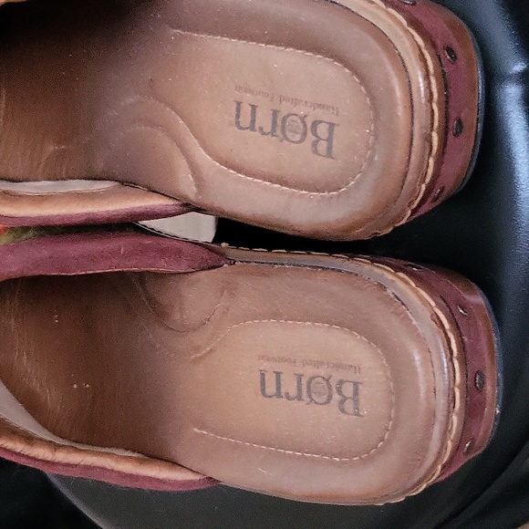 Aztec Style Clogs - Picture 3 of 3